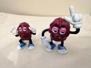 Vintage California Raisins PVC Figure Lot of 2 Blue Shoes Pointing Finger 1987 C